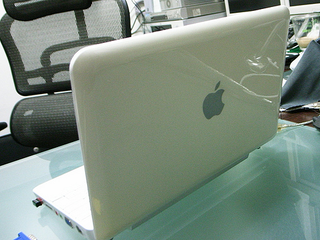 Illustration for article titled MacBook Nano Looks Like It Came from Cupertino